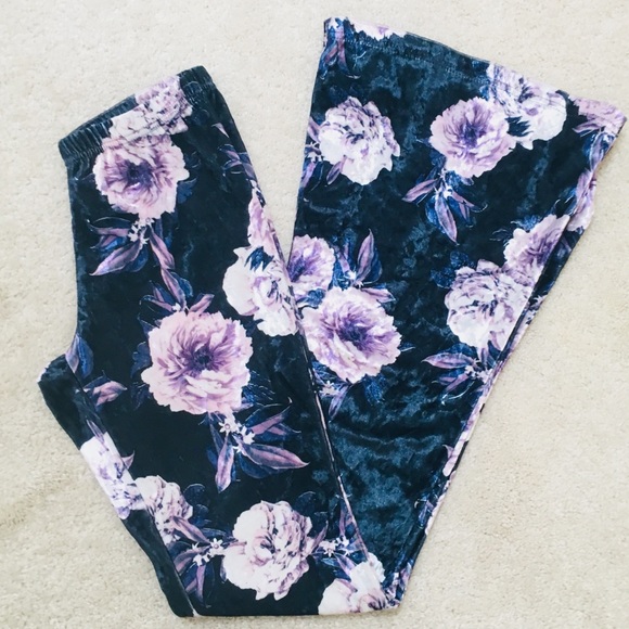 Charlotte Russe Pants - Charlotte Russe Velvet Floral Flare Leg Pants